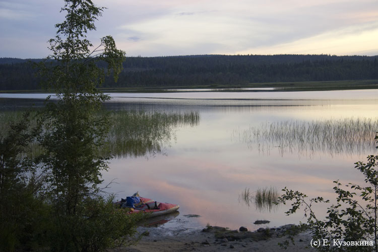 Карелия, июль 2011. Водный поход 3-й кат., р. Муезерка - р. Чирко-Кемь. Фото Е. Кузовкиной, кадр 327