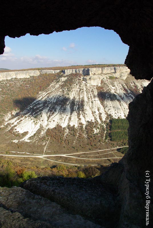 Поход по пещерным городам Крыма, ноябрь 2015. Фотографии Ирины Большаковой, кадр 083