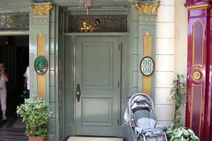 Club 33  